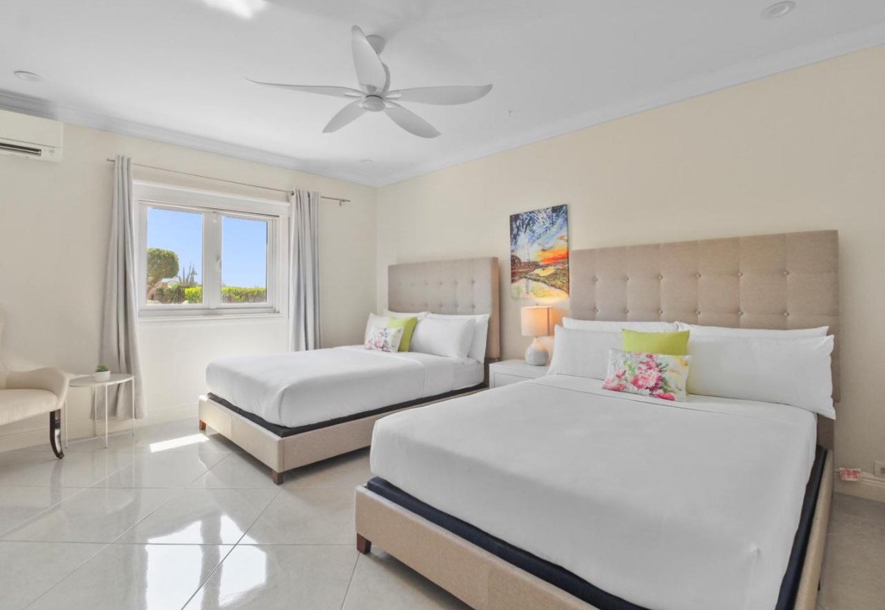 Aruba villa retreat setting
